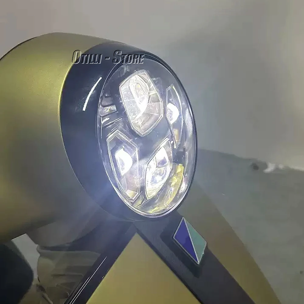 GTS300 LED Headlight New Motor - огляд і ціна Model Kit Vespa